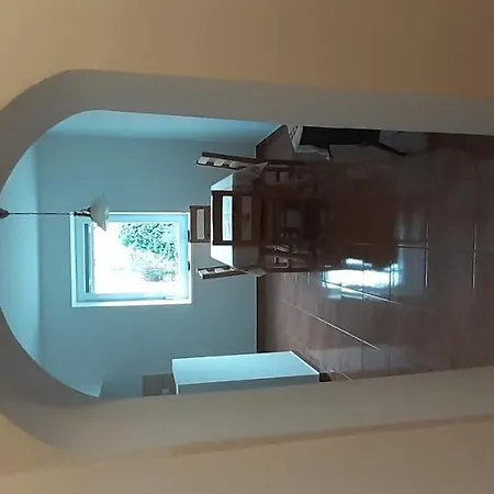 Natalia Vendeghaz Balatonakali