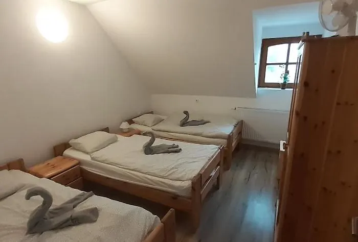 Apartment Natalia Vendeghaz *